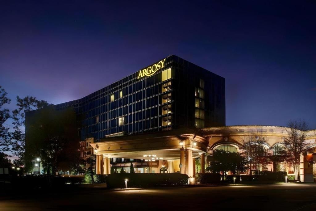 Argosy Casino Hotel & Spa Riverside Exterior foto