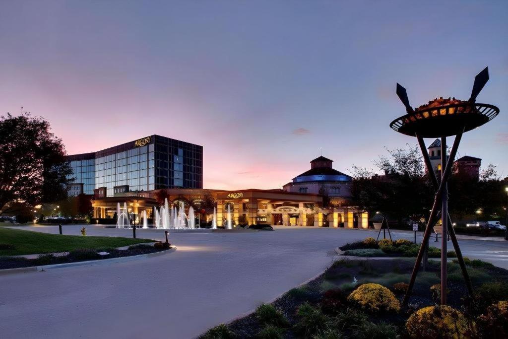 Argosy Casino Hotel & Spa Riverside Exterior foto